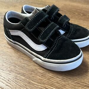 Kid’s Vans shoes size 9 velcro